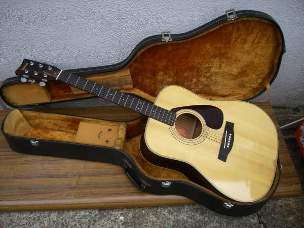 Yamaha FG 151 B