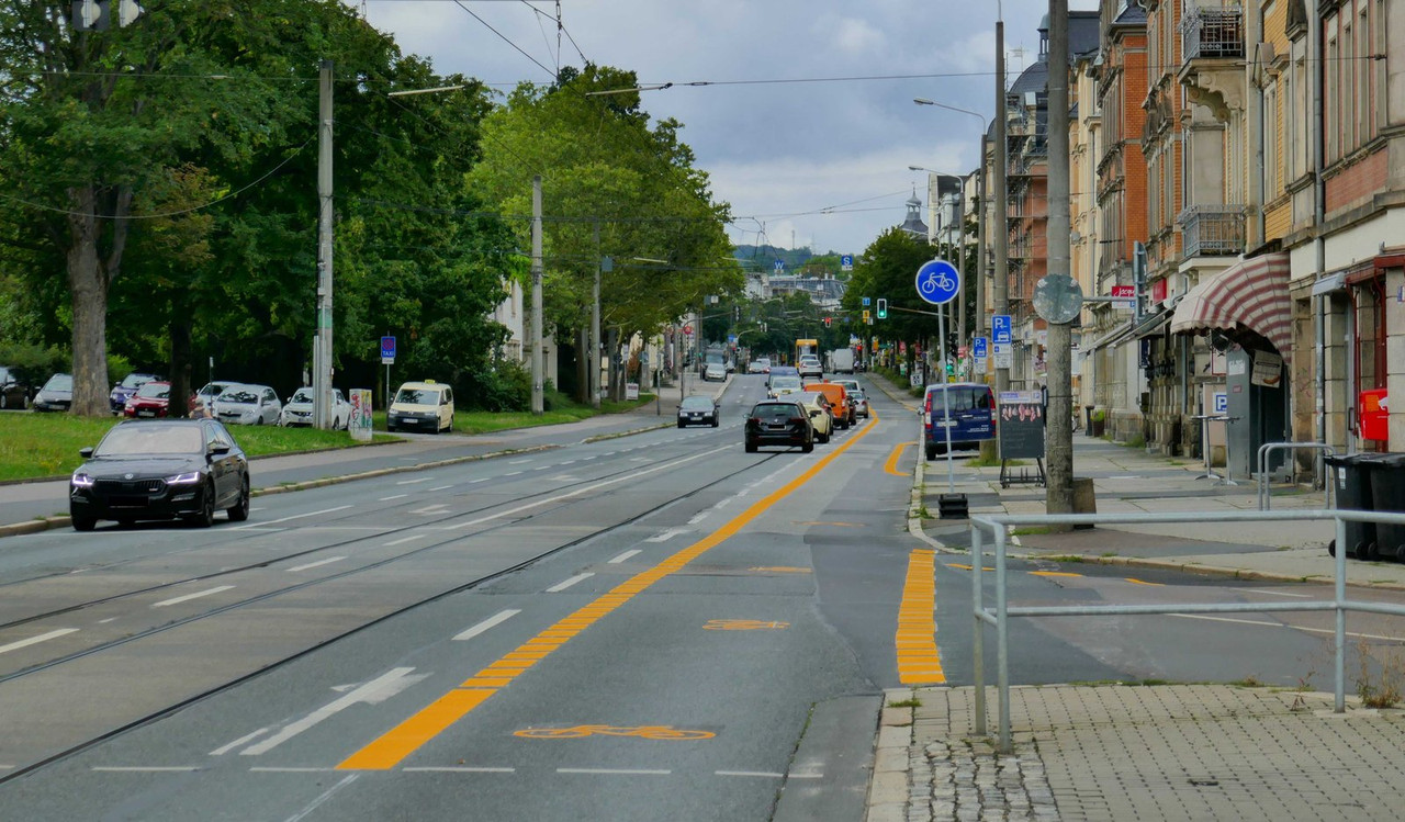 Bild: https://i.postimg.cc/qv7ytvfj/P1220442.jpg
