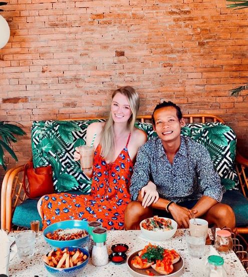 Polly dan Nur Khamid