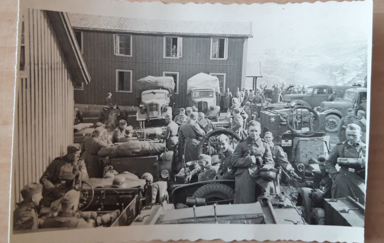 Pak PKW LKW Division Nord , vor Marsch von Mosjøen nach Kirkenes Norwegen 1941