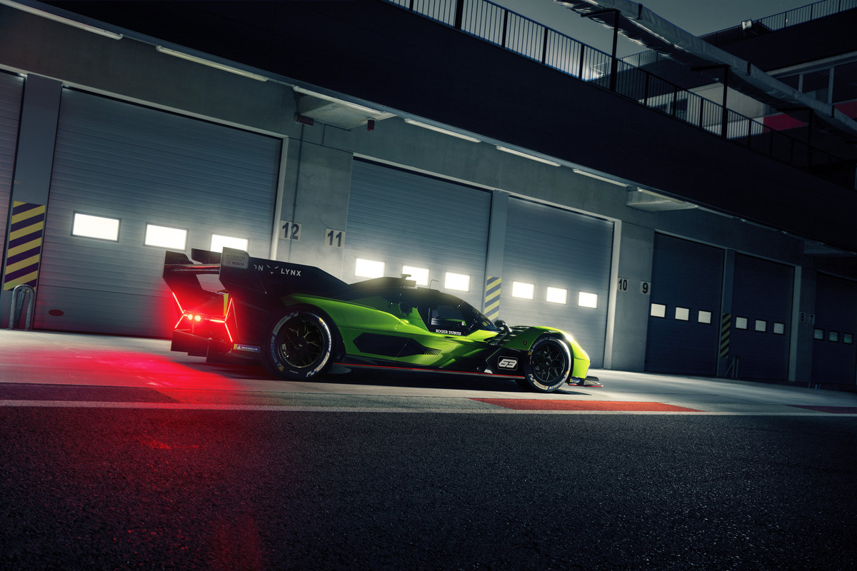 LAMBORGHINI_LMDH_PITLANE_2