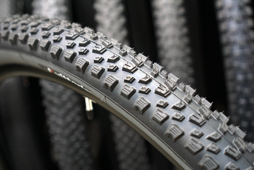 Vittoria-Agarro-trail-mountain-bike-tire