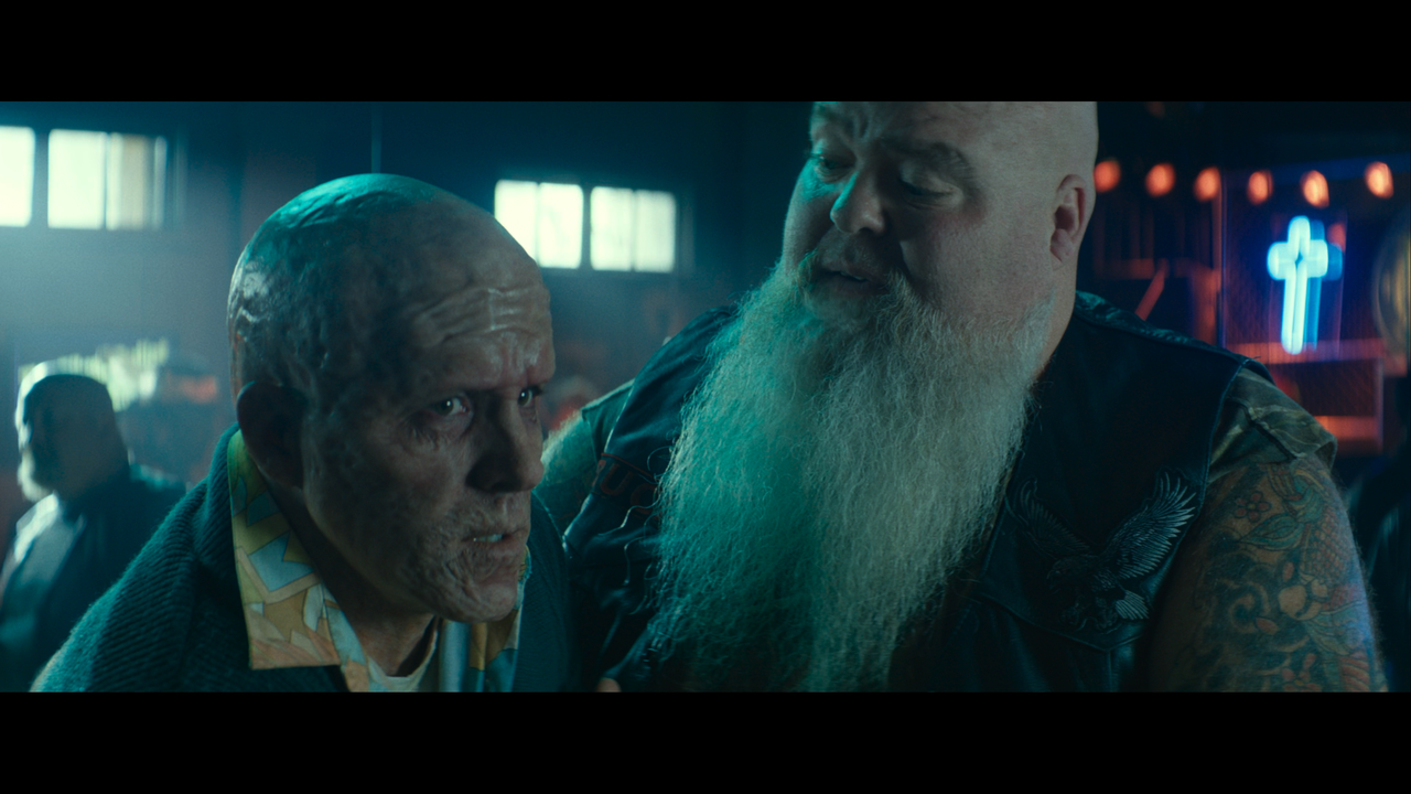 Deadpool.2.2018.2160p.UHD.BDRemux.TrueHD.Atmos.7.1.HYBRID.DoVi.P8.by.DVT.mkv_20220328_121306.185