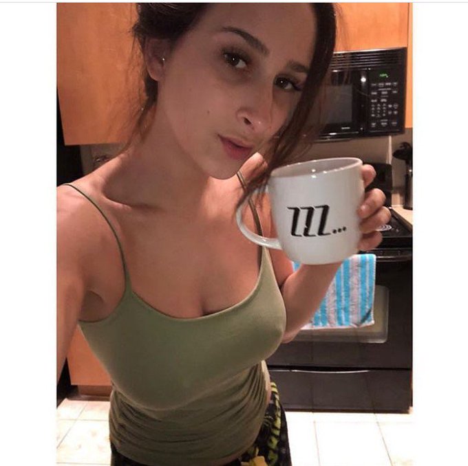 ED89UfpXkAAf0k0.jpg small