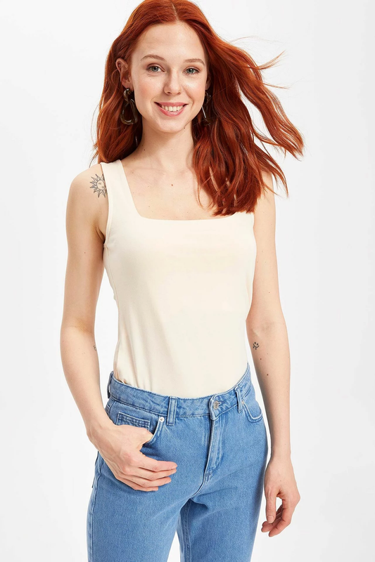 K7648AZ_19SM_OG323_01_01