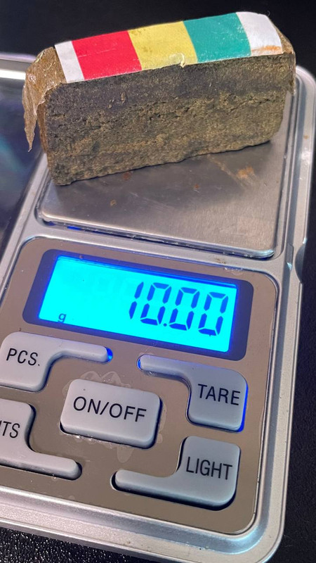 998