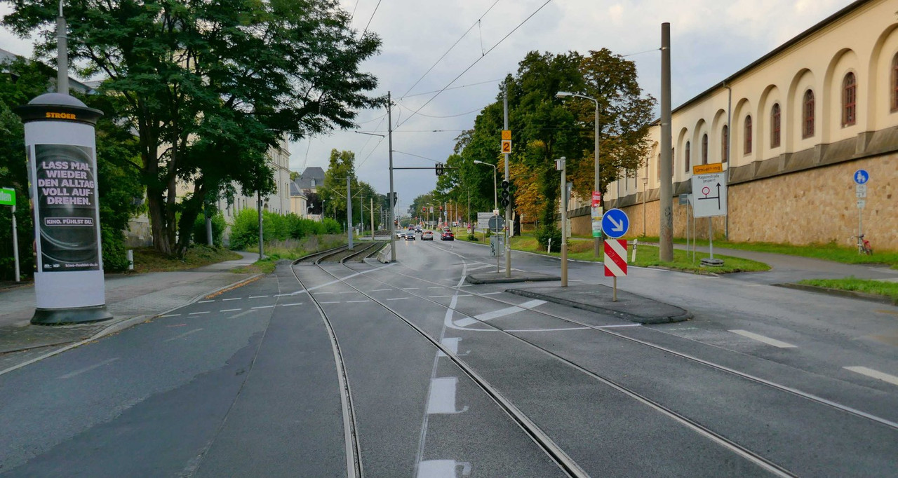 Bild: https://i.postimg.cc/qvKFfWMX/P1220321.jpg