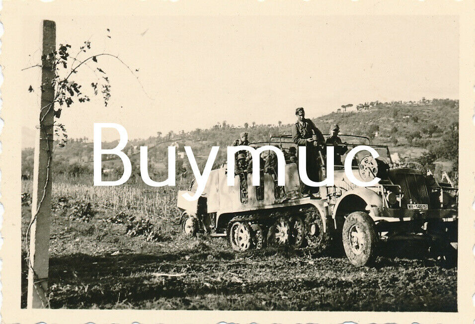 Wehrmacht, seltenes SDKFZ mit Anhäger, militärisches Fahrzeug