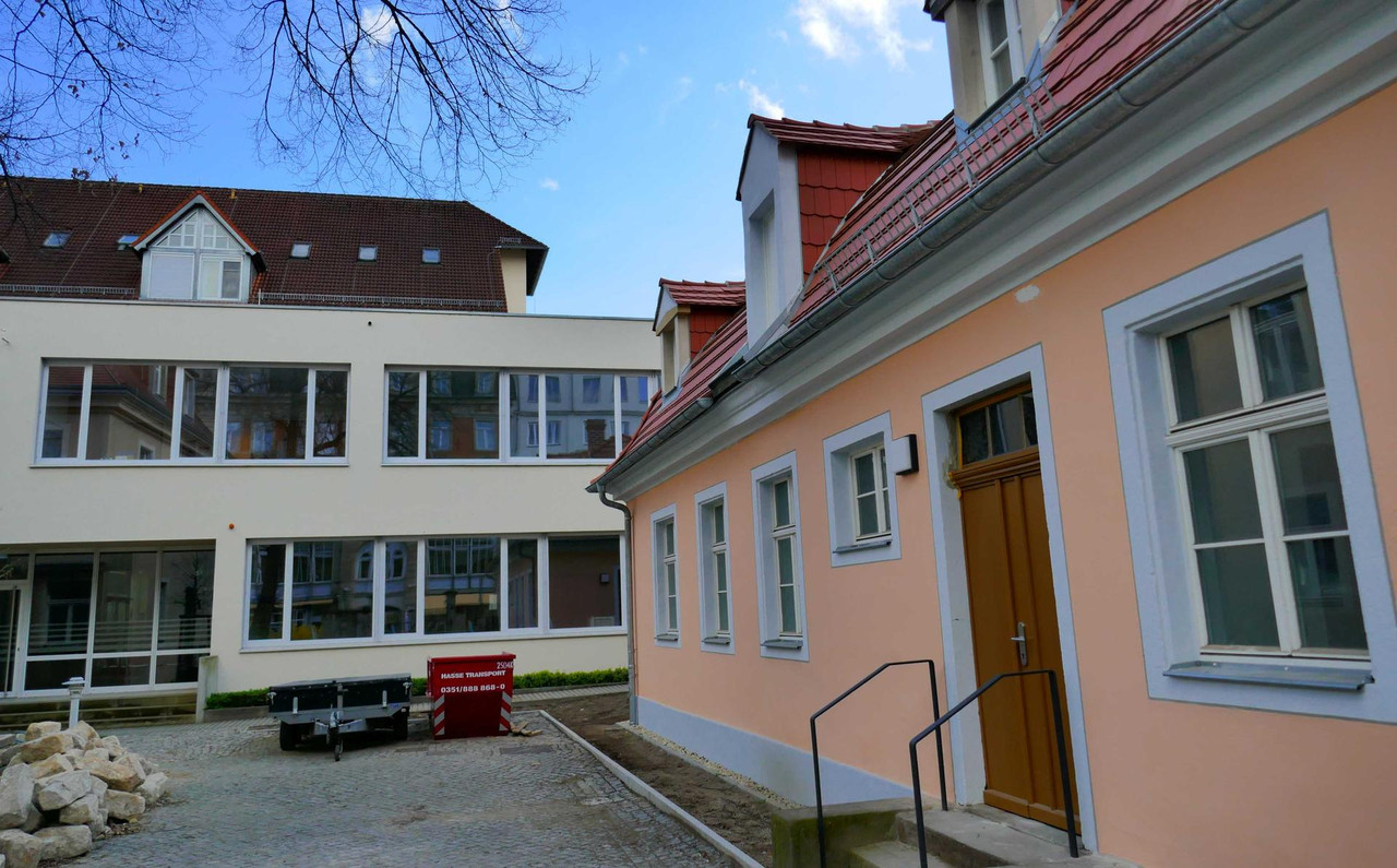 Bild: https://i.postimg.cc/qvLdfbPb/P1350115.jpg