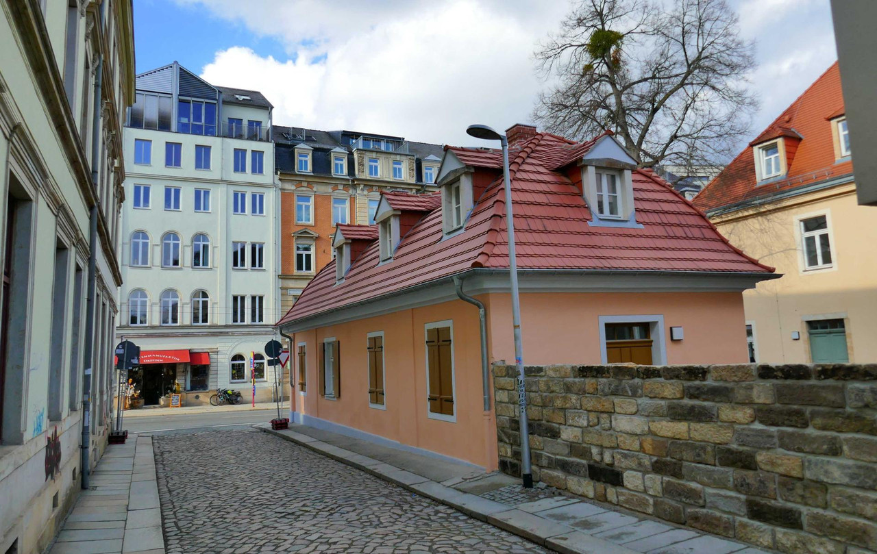 Bild: https://i.postimg.cc/qvLdfbPm/P1350116.jpg