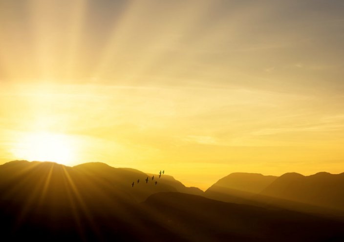 Coucher-de-soleil-sur-les-montagnes-du-Connemara.jpg