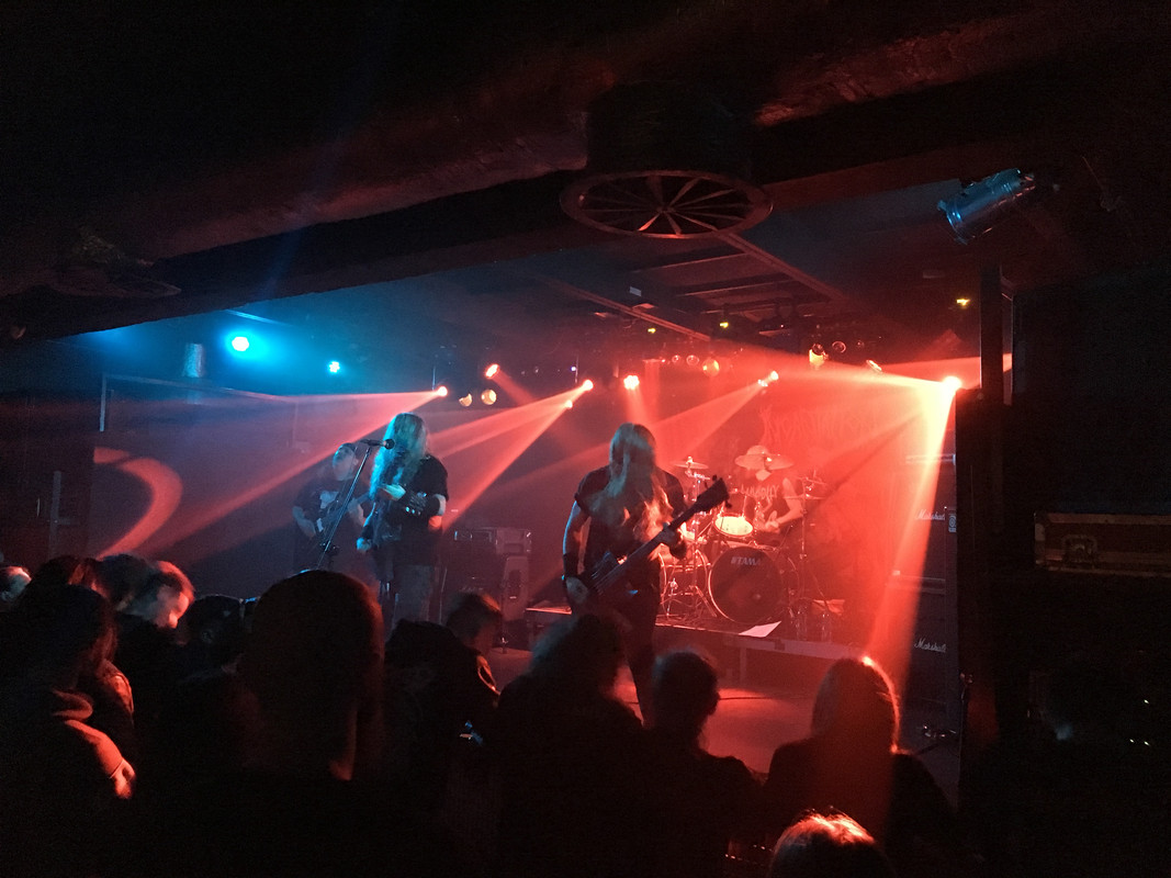 F0668895-A30-A-4-CB3-9-B52-4-E7-C702149-