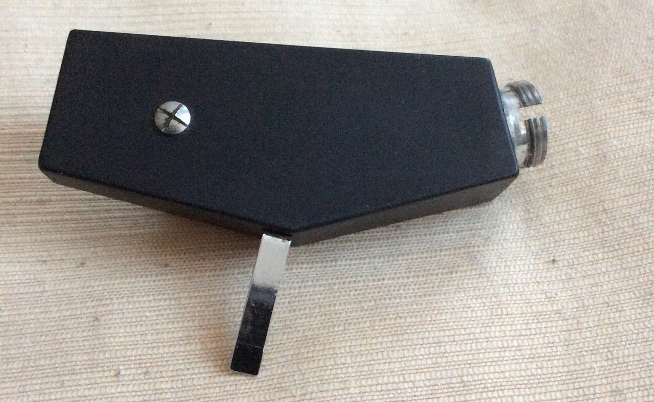 AA06BB24-DB11-4727-ABEF-30CE433C27FE