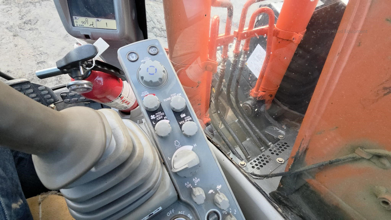 Vehicle thumbnail 105