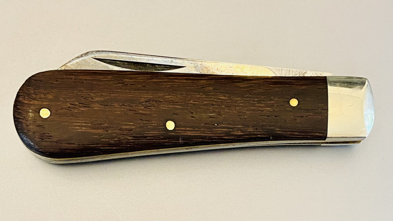 9320C76D-C5BA-47E2-9DD3-6F926F0255E7_1_201_a