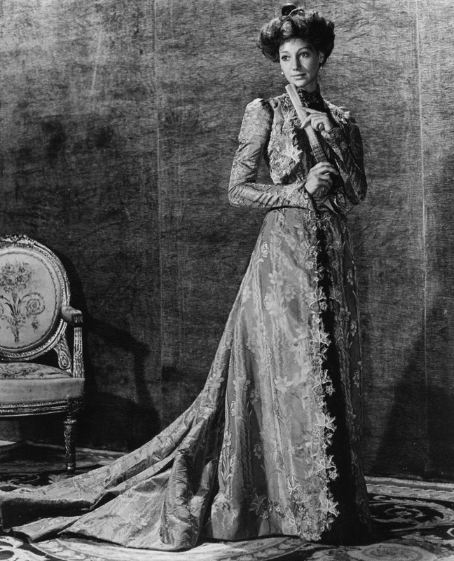 marisa_berenson_a80
