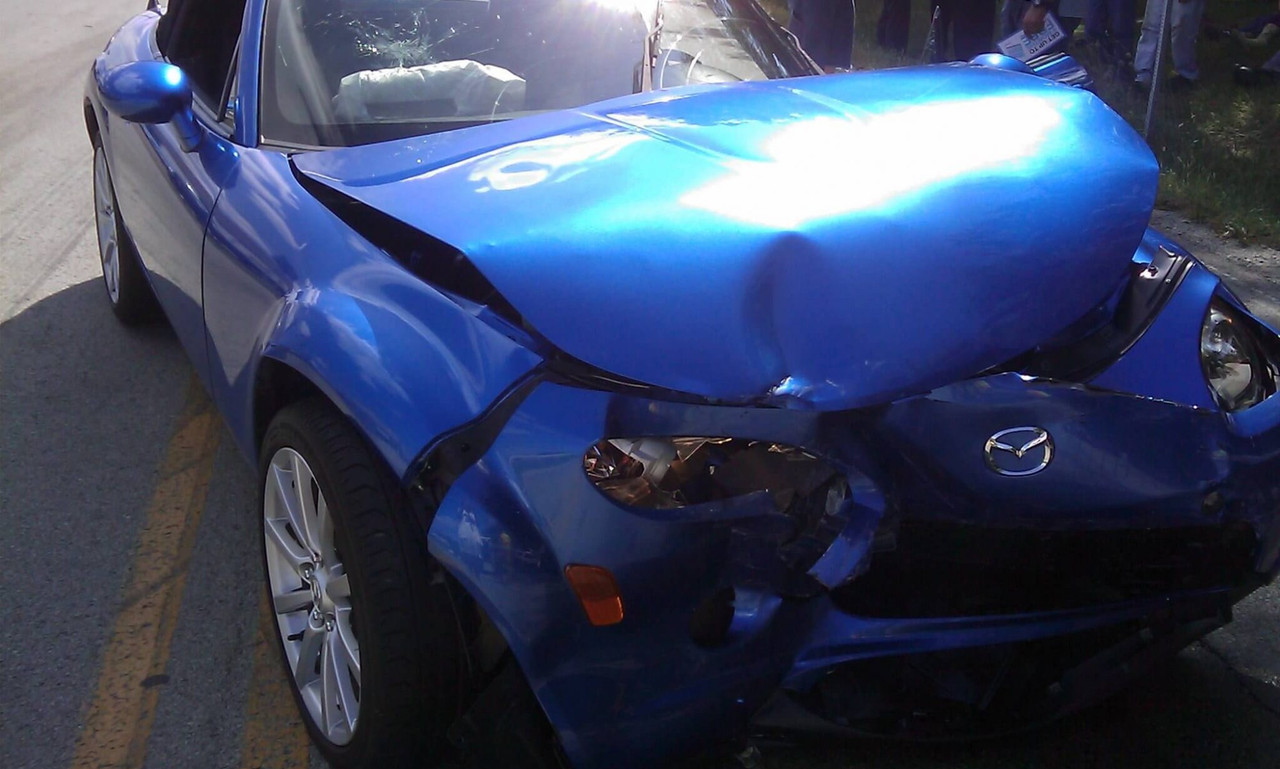cropped-mazda-mx5-frontend-damage
