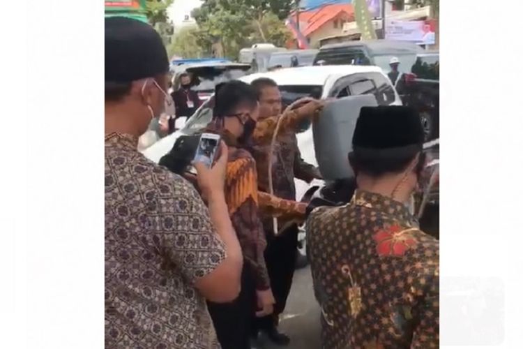 Viral Mobil  Wakil Presiden Kehabisan Bensin  Setwapres 