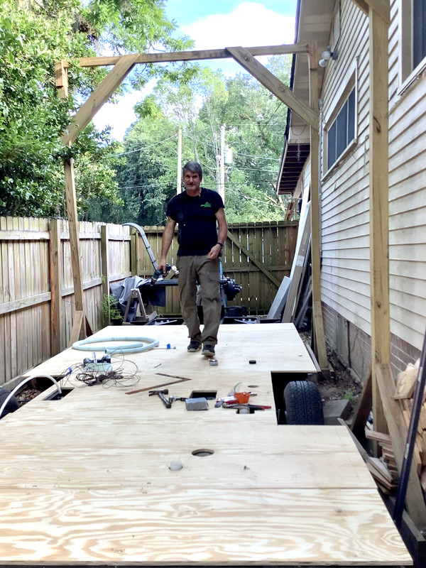 58CDB7D9-3B2C-4DB7-8B32-98049C756B1F