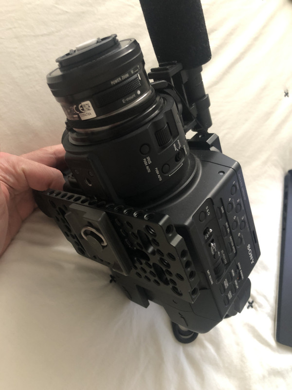 B6446B98-2F5F-446E-8588-6620557874BA