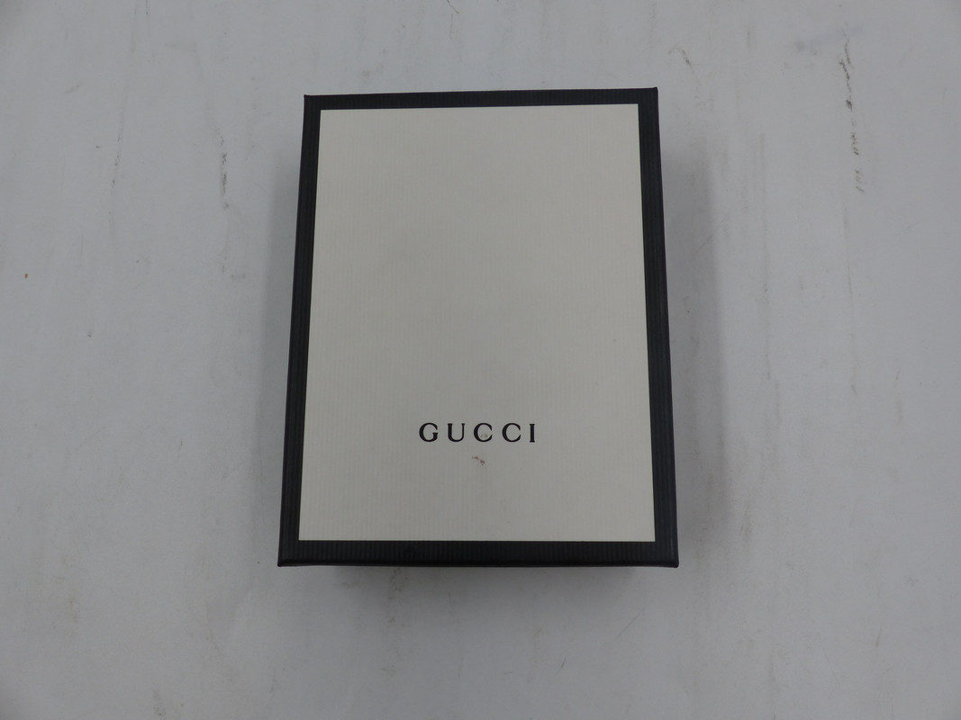 GUCCI BURGUNDY EMBOSSED LEATHER CARD HOLDER