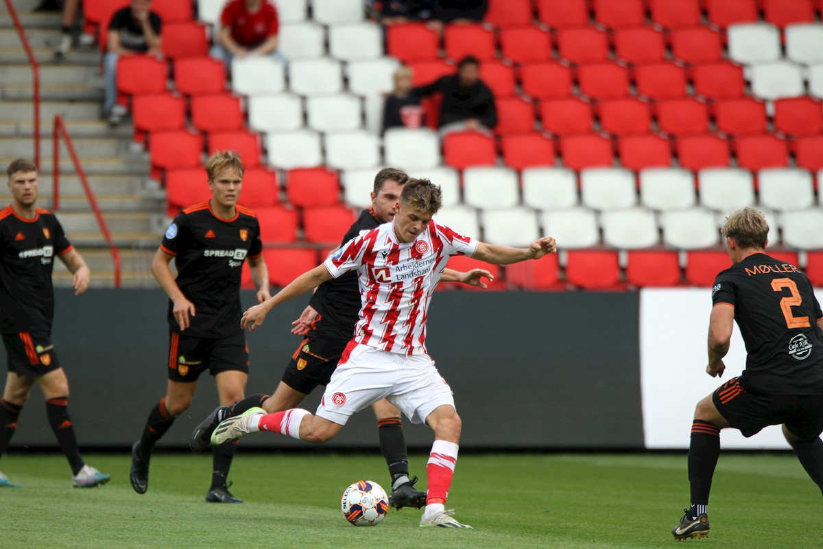 Hillerod Fodbold vs Aalborg, 19h00 ngày 26/07