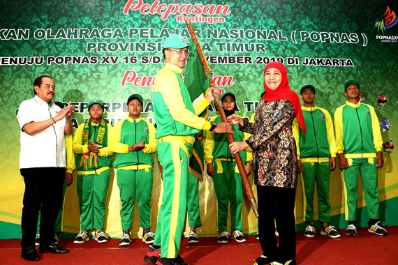 Gubernur Khofifah Sambut Hangat Kontingen Juara Umum Peparpenas IX 2019, Siap Beri Bonus Atlet Berprestasi dan Pembinaan