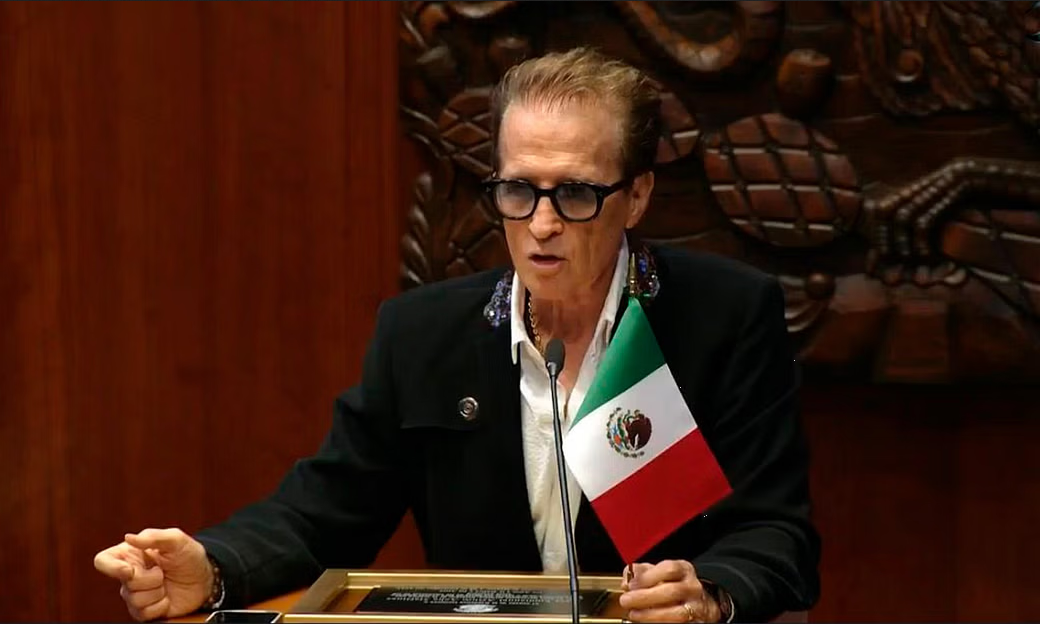 El Senado reconoce trayectoria y labor ambiental de Emmanuel