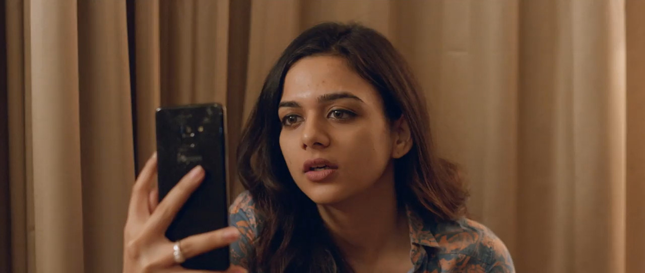 Idi Minnal Kadhal 2024 WebRip [Hindi + Tamil] 480p, 720p ESub Screenshot