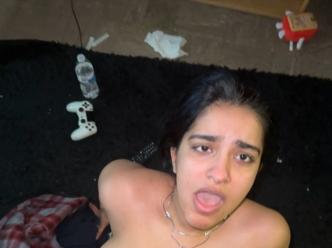 beautifull girlfriend boyfriend cum on her face exclusive