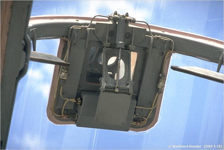 Periskop MiG-29UB_01