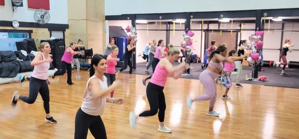 Group fitness class at Sportset