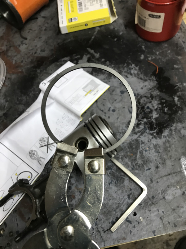 Restauration 4L (1255)