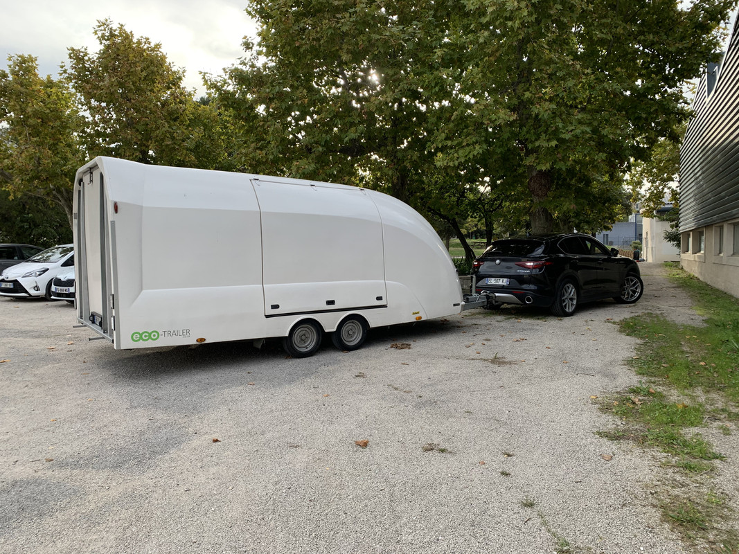 65C86E24-0B00-4B79-81DF-B9B0416A27D6