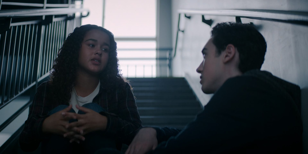 Defending Jacob (2020) S01E05 Visitors (1080p ATVP Webrip x265 10bit EAC3 5.1 - HxD) [TAoE].mkv_2020