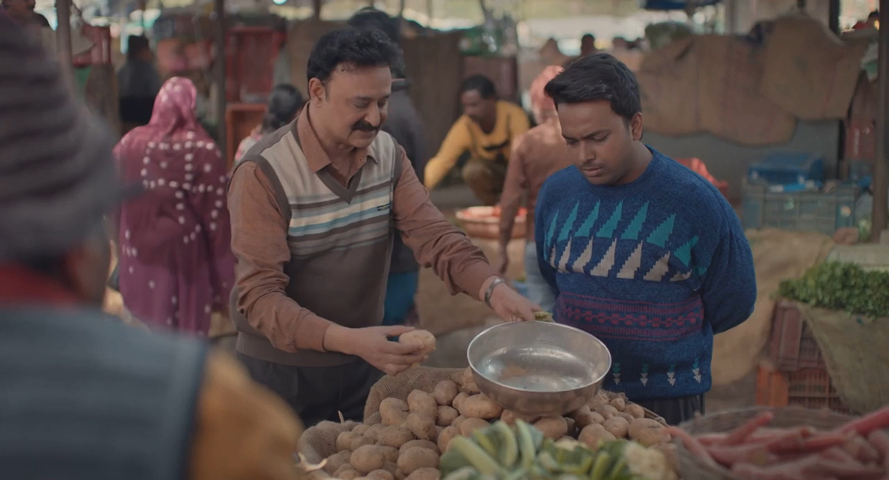 Gullak 2024 WebRip Season 4 [Hindi + Tamil + Telugu + Malayalam + Kannada] 480p 720p ESub Screenshot