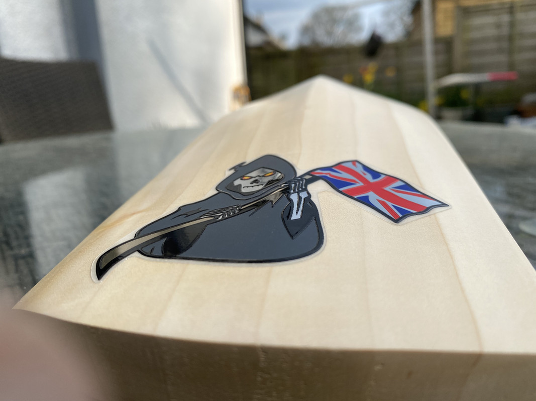 F2E54D76-48A0-4D6F-8F51-3C8A923E5C0A