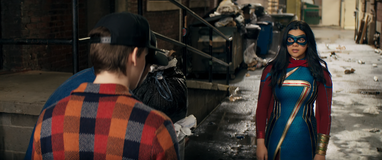 Ms.Marvel.S01E06.No.Normal.2160p.10bit.DSNP.WEB-DL.DDP5.1.HEVC-Vyndros.mkv_snapshot_11.03_[2022.07.1