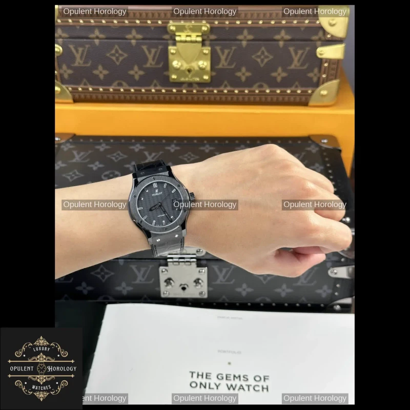 Hublot Classic Fusion – Ceramic Carbon Dial 42 mm Automatic Watch - Super Clone