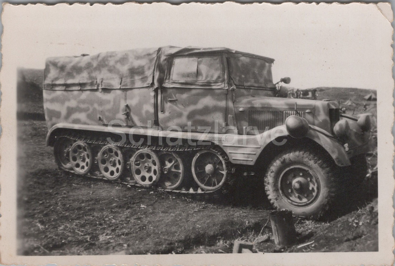 Foto 7 Panzer Div Sd Kfz 11 Leichter Zugkraftwagen in Camo (1)