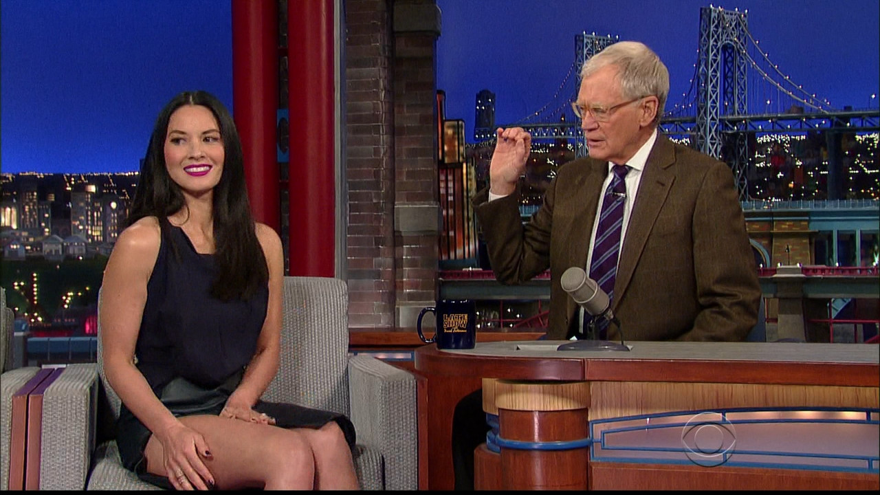 olivia-munn-thigh-show-spectacular-letterman-dec-10-2014-16