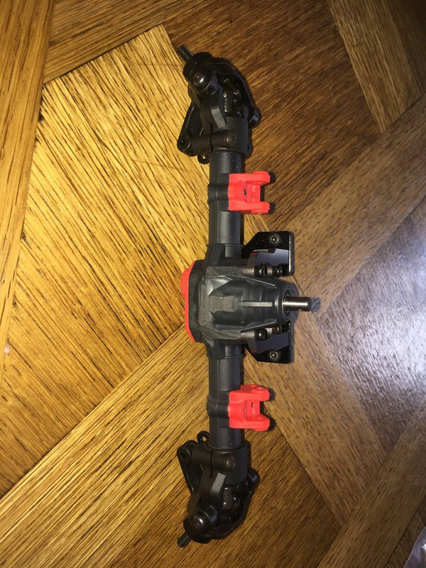 UMG 6x6 Axial IMG-2167