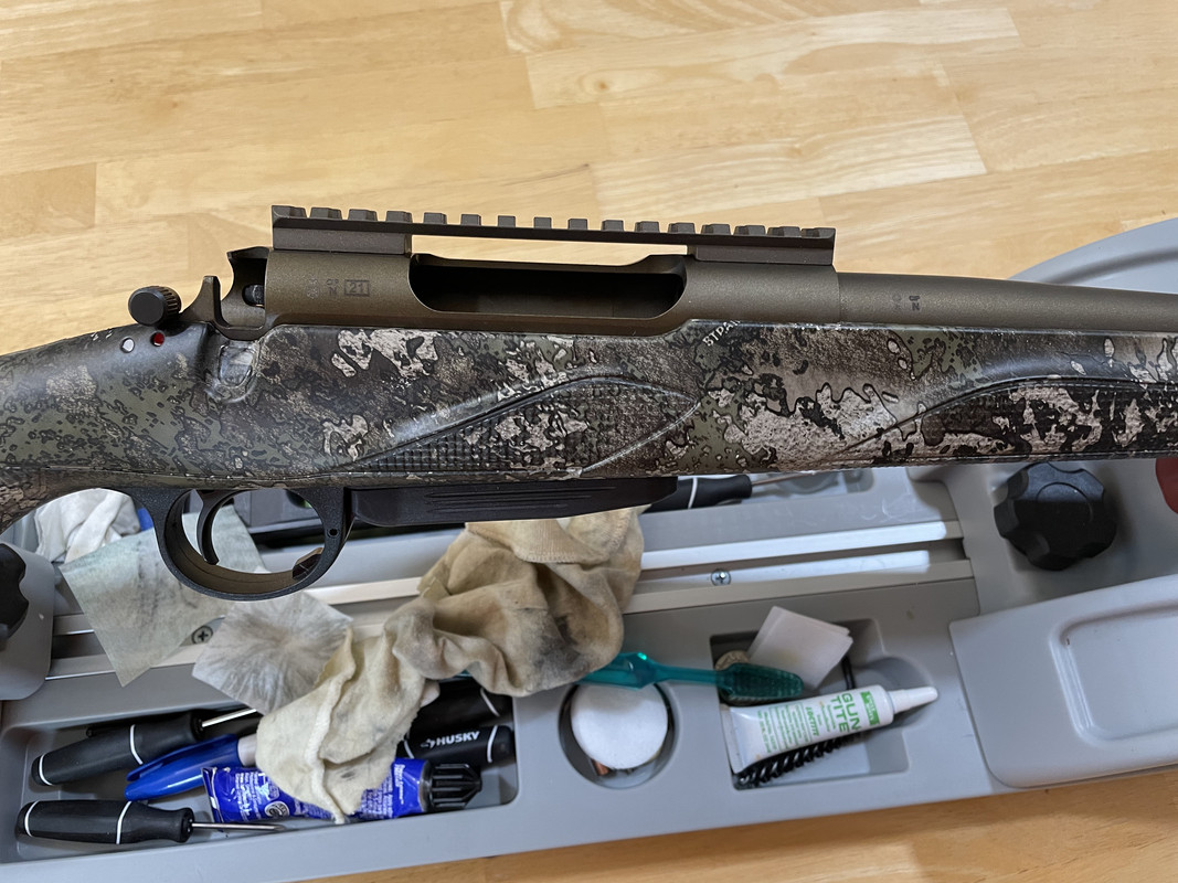 BE3C03A4-315E-4CD6-B5EA-2A9DC5254249