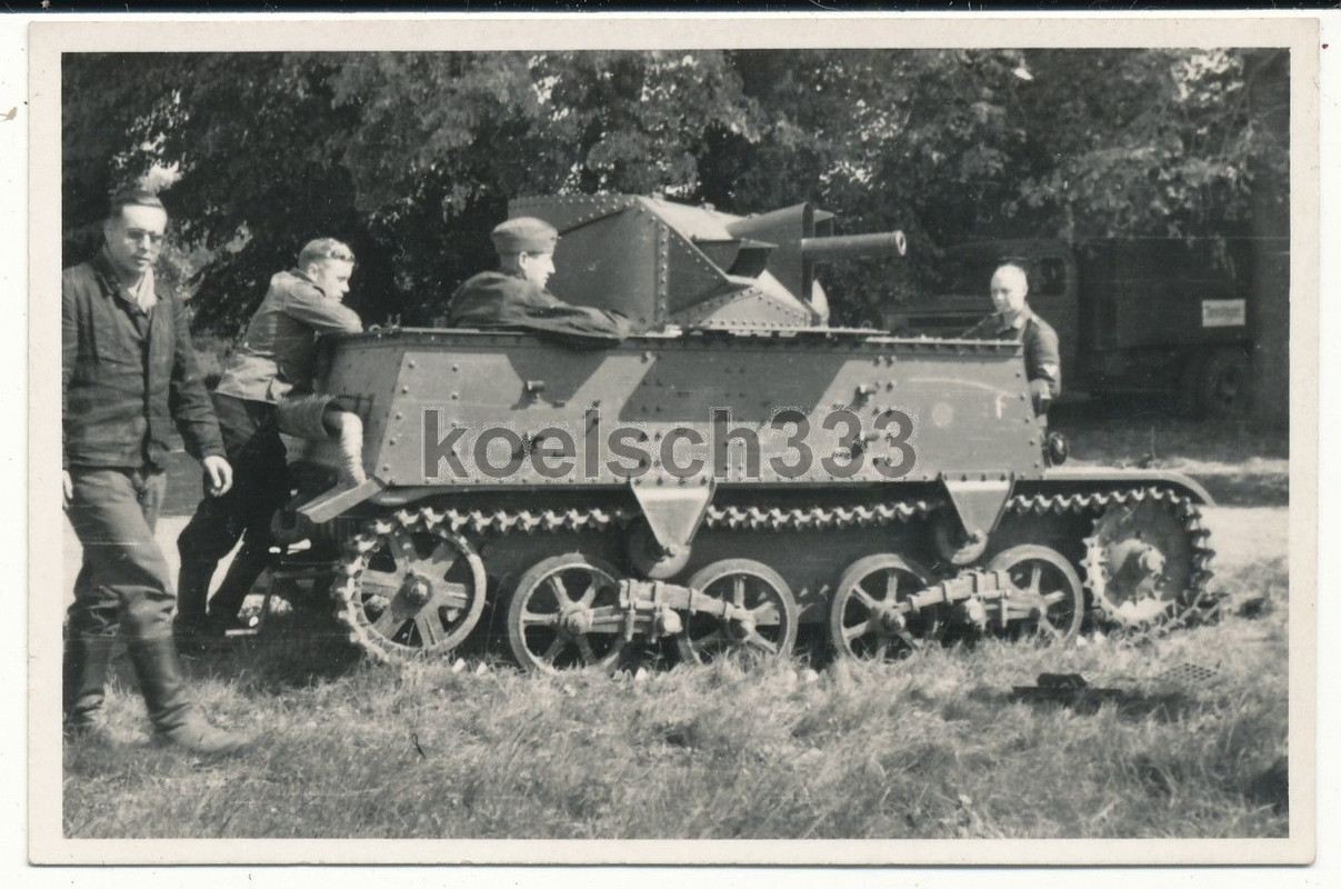 Foto belgischer T-13 Panzerjäger Beute Panzer We