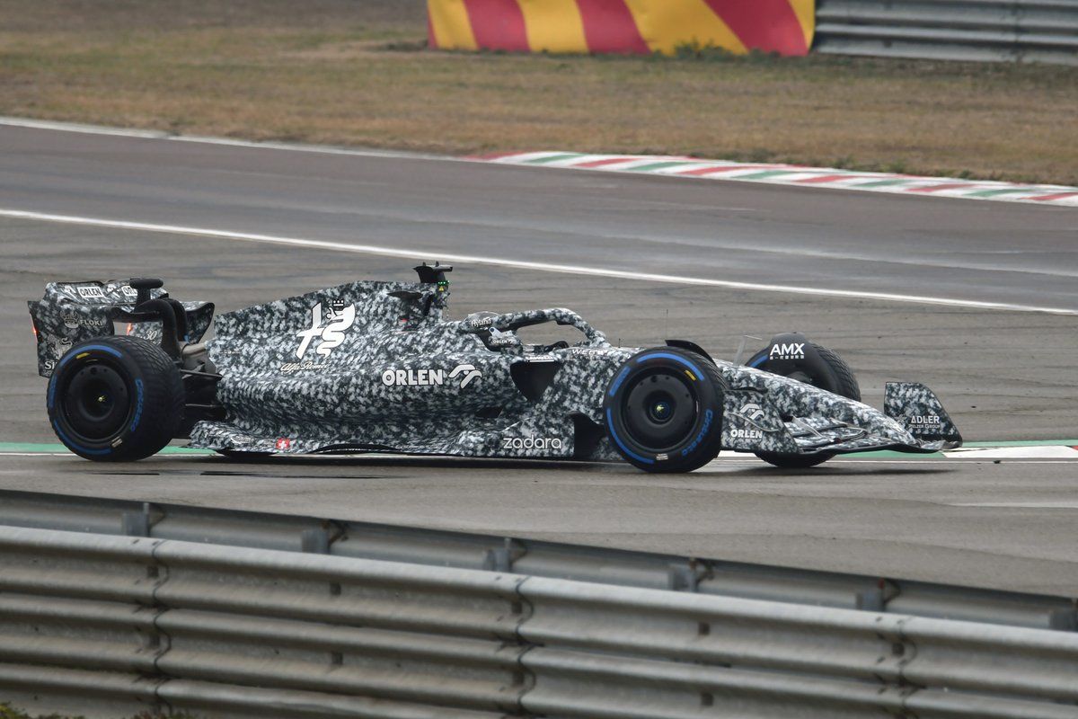 valtteri-bottas-alfa-romeo-c42-1.jpg