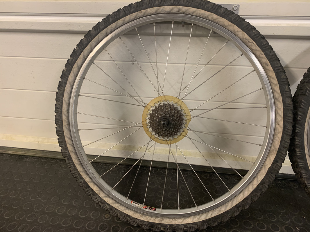 7CB2DB3A-1953-4F89-9A21-1085A8D25E6A