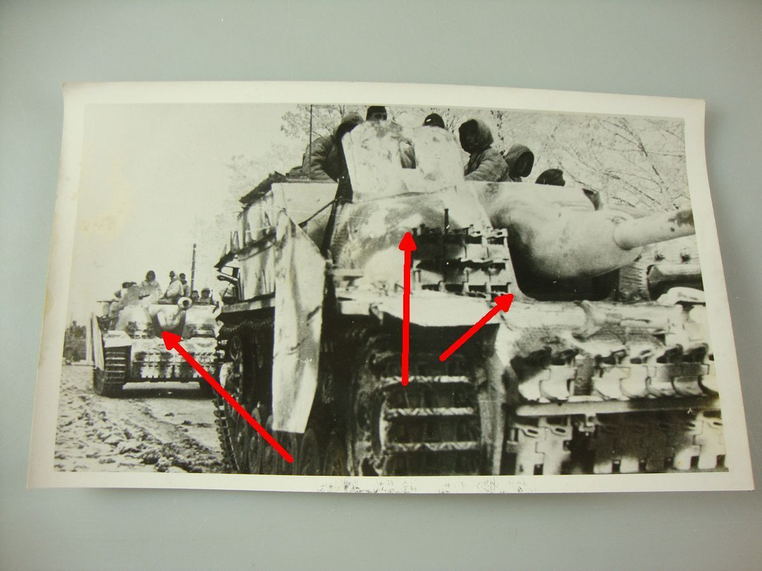 STURMGESCHÜTZ III MIT SAUKOPFBLENDE, Zimmerit un