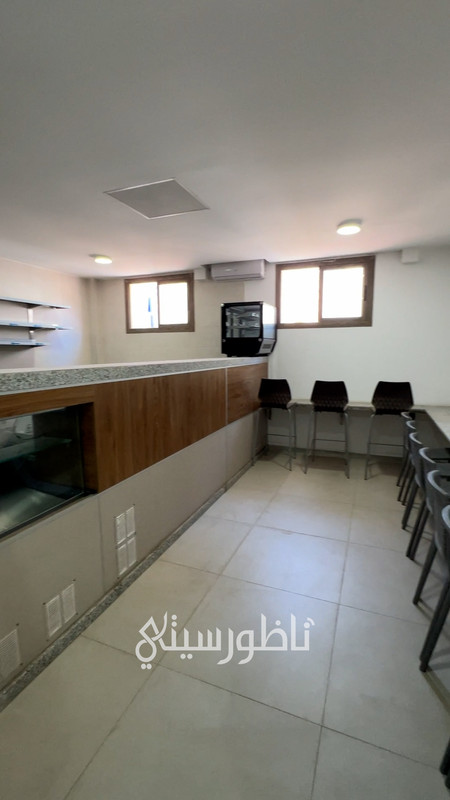 IMG-2753-00-00-57-01-Still029