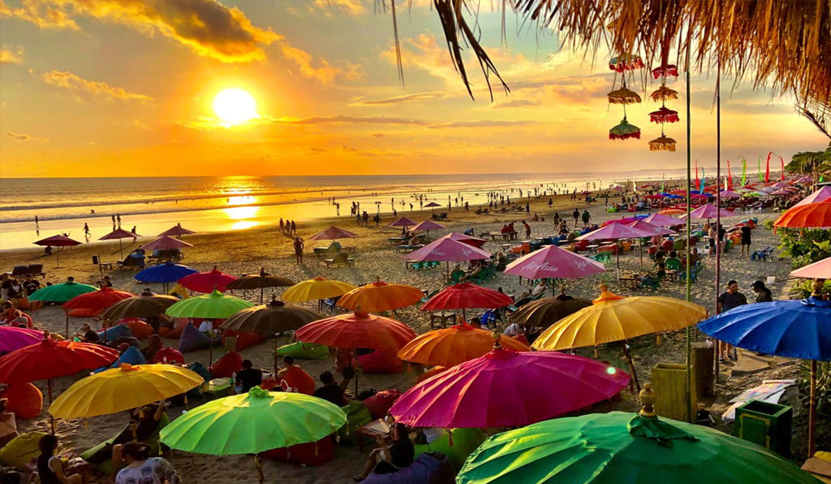 Pantai Double Six, Wisata Yang Wajib Dikunjungi di Bali