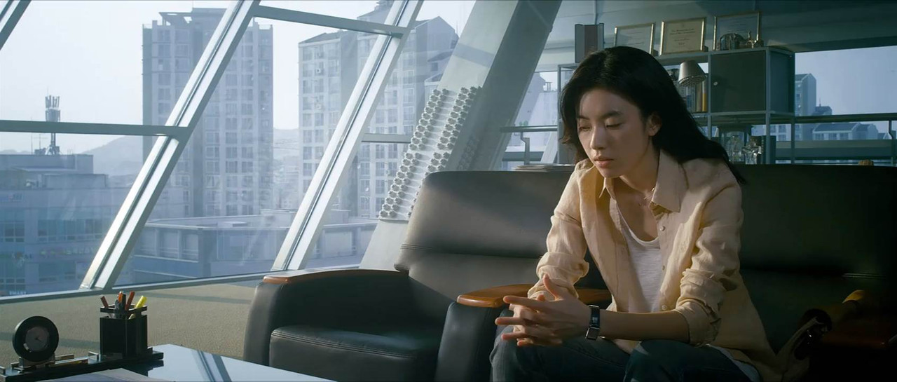 Love 911 2012 WebRip [Hindi + Tamil + Telugu + Korean] 480p, 720p ESub Screenshot